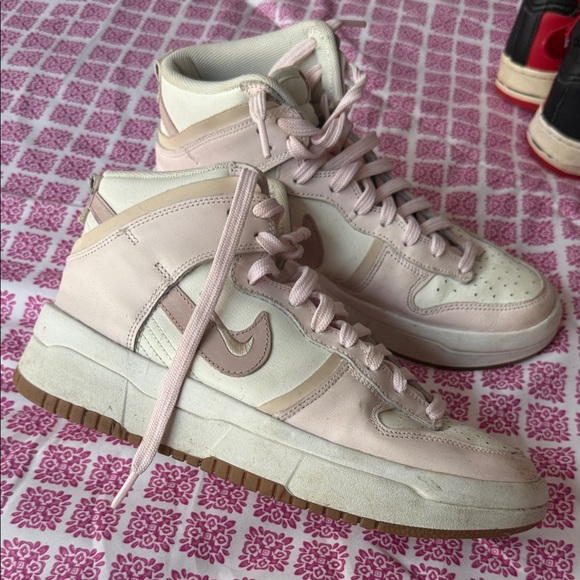 Nike Women's Pink and Cream Sneakers - Picture 1 of 1